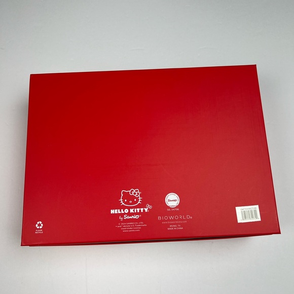 Hello Kitty 3 Piece Gift Set Mini Backpack ID Card And Keychain - Picture 7 of 7